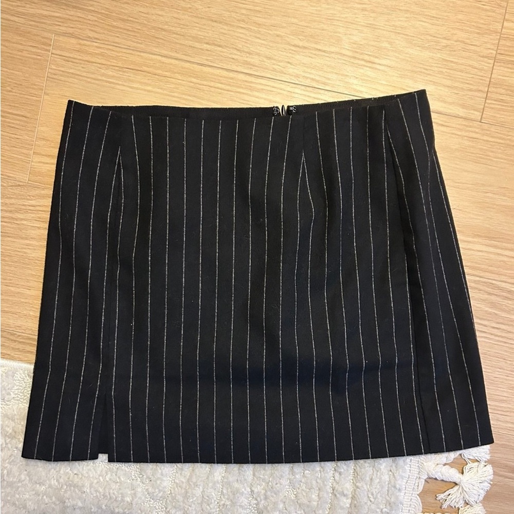 Madewell Wool-Blend Mini Skirt in Pinstripe Almost Black Women's Size 2 NWT